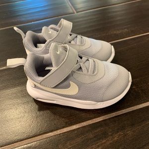 Nike boys sneakers - todder size 6